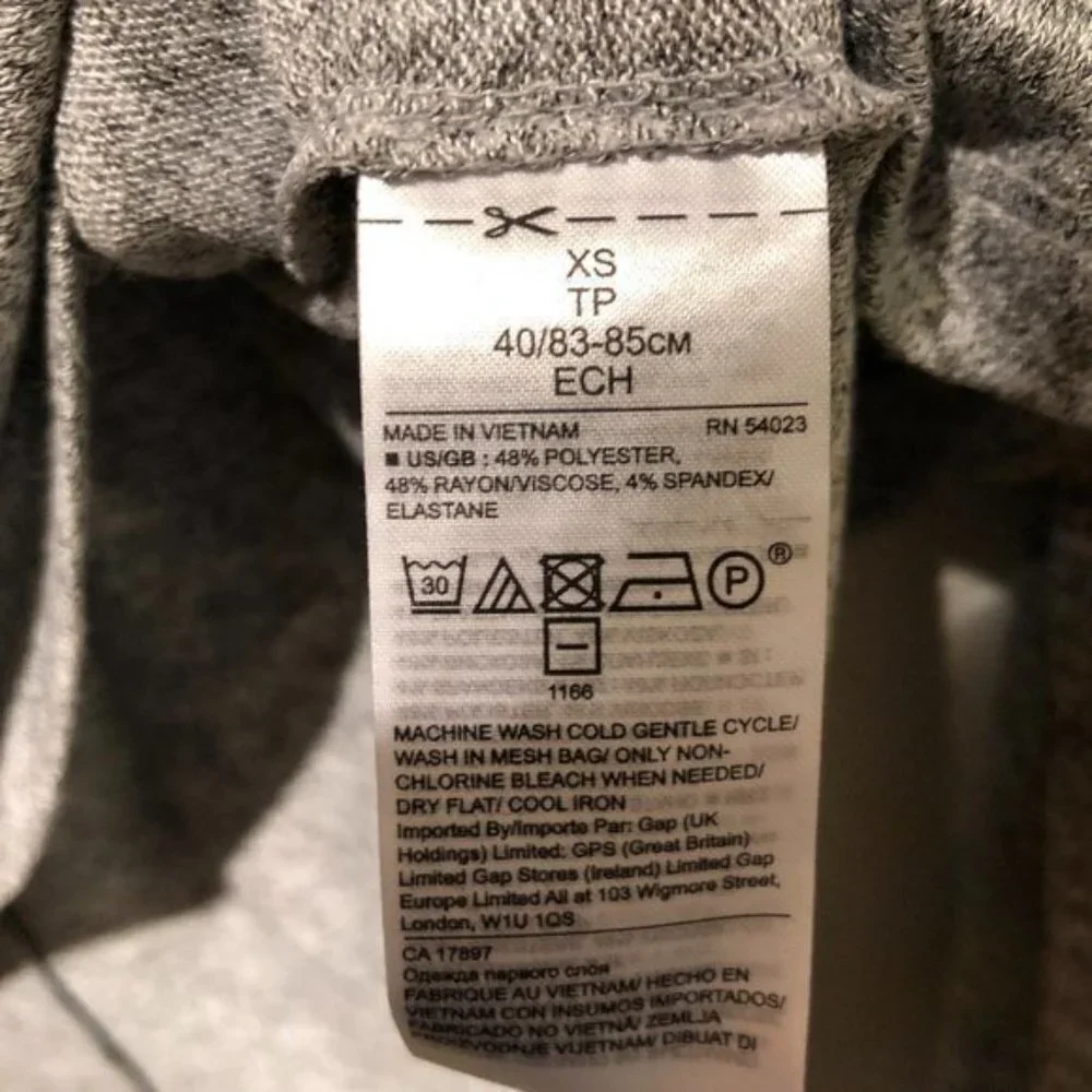 Banana Republic Luxespun Heather Grey Tee- Size XS- NWT - Picture 9 of 9